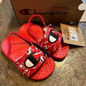 NWT Size 7 Toddler Champion Slides Slipper